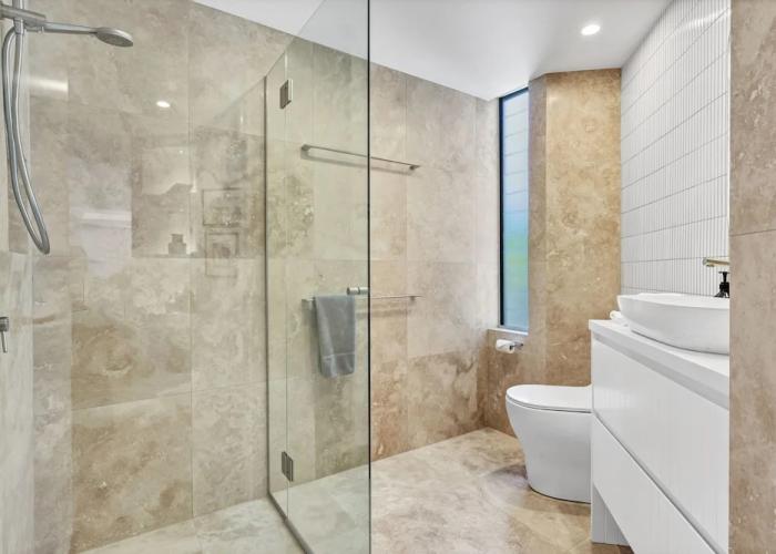 Exceptional Mooloolaba Beach Apt-Beach01