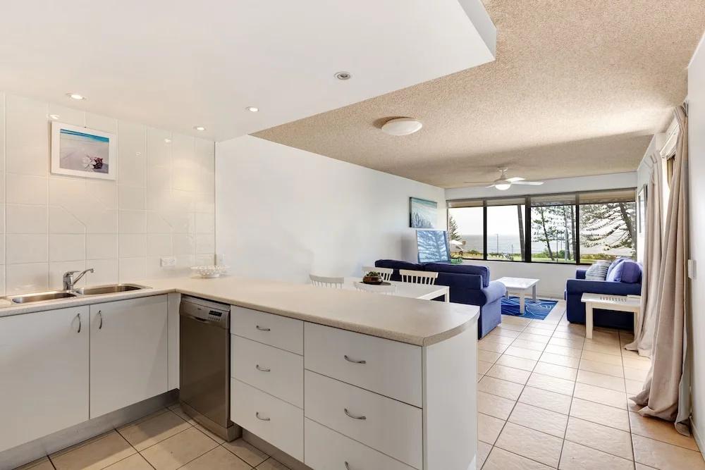 фото Bellardoo Apt 12- Mooloolaba Beach