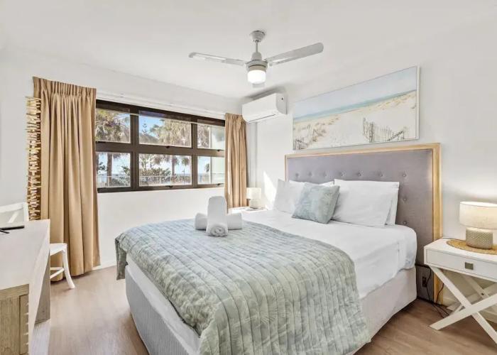 Spinnaker Apt 6- Mooloolaba Beach