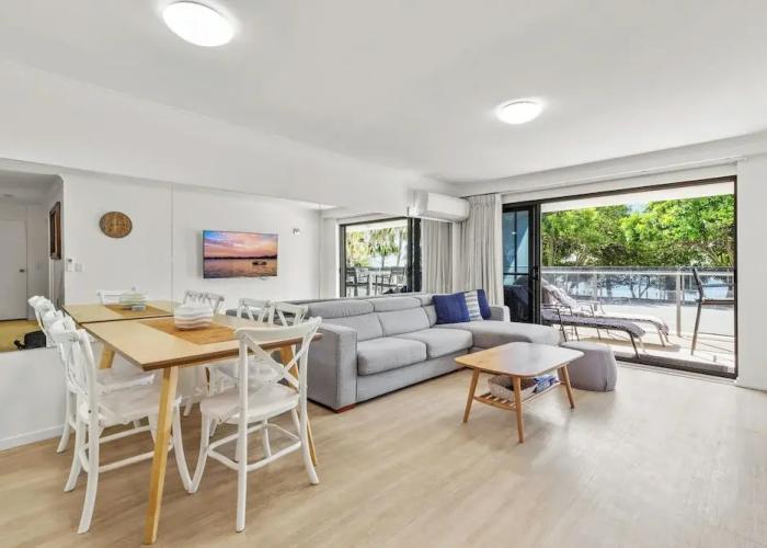 Spinnaker Apt 6- Mooloolaba Beach