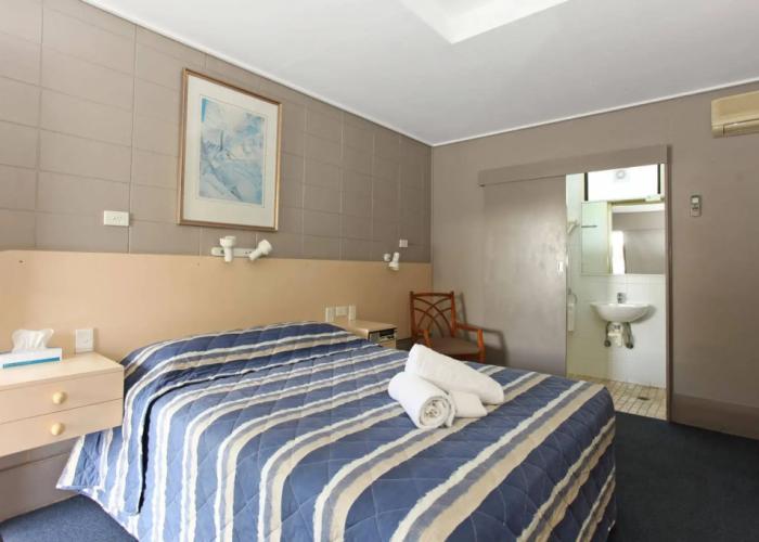 Tandara Hotel Motel