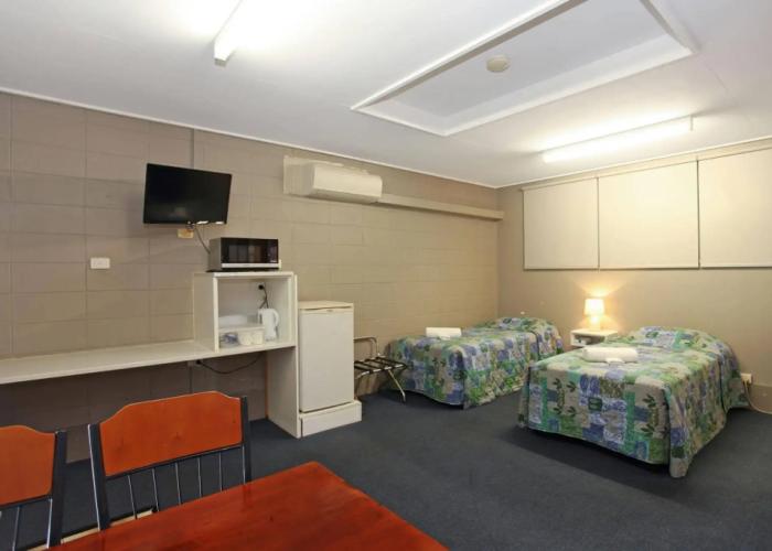 Tandara Hotel Motel