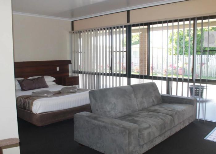 Sarina Motor Inn