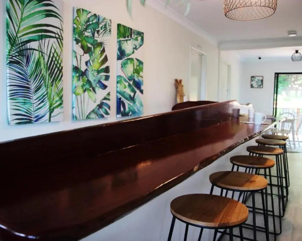 фото Yeppoon Beachhouse - Hostel