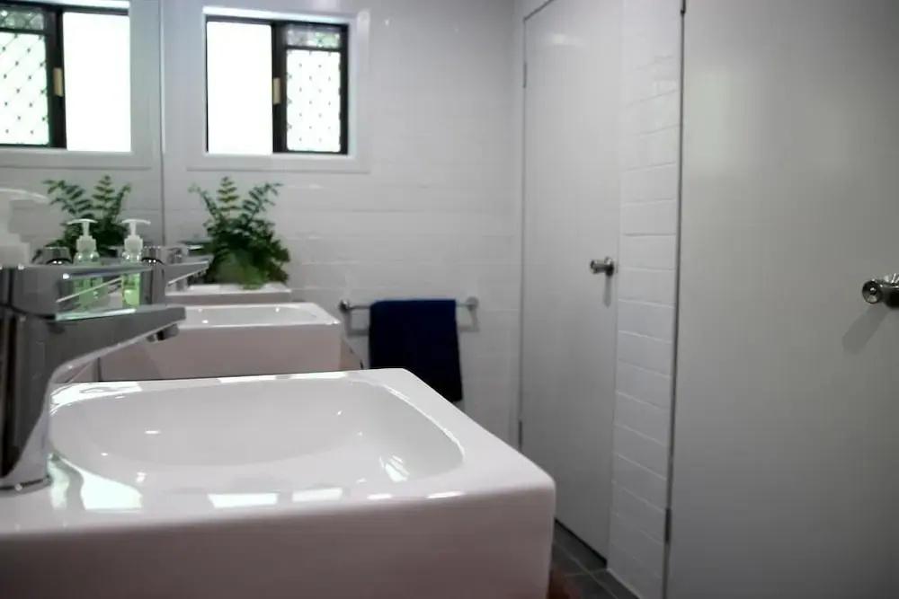 фото Yeppoon Beachhouse - Hostel