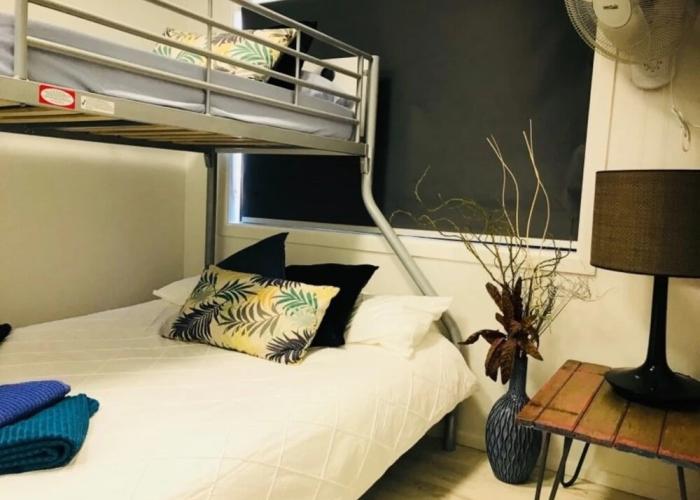 Yeppoon Beachhouse - Hostel