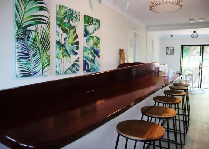 Yeppoon Beachhouse - Hostel