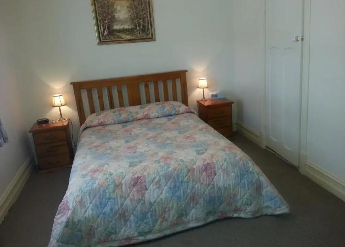 Sonbern Lodge Motel