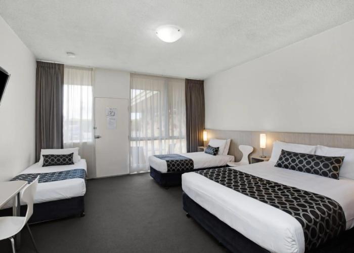 Adelaide Road Motor Lodge