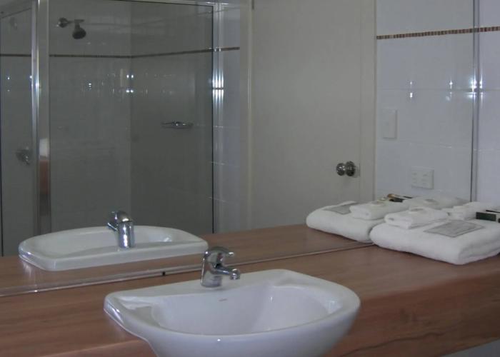 Alexander Cameron Suites