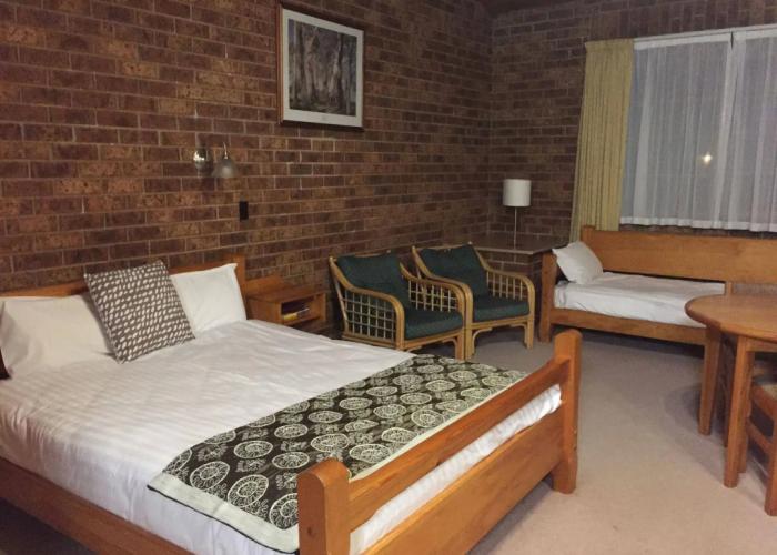 Coonawarra Place Motor Inn