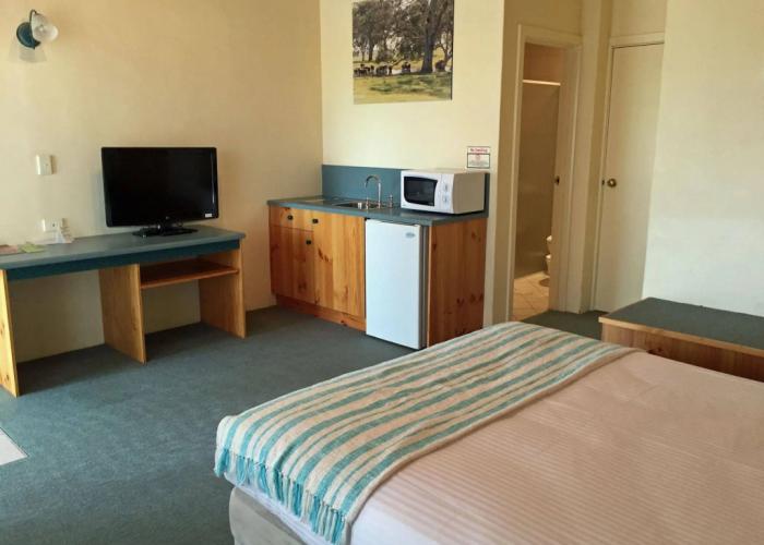 Coonawarra Place Motor Inn