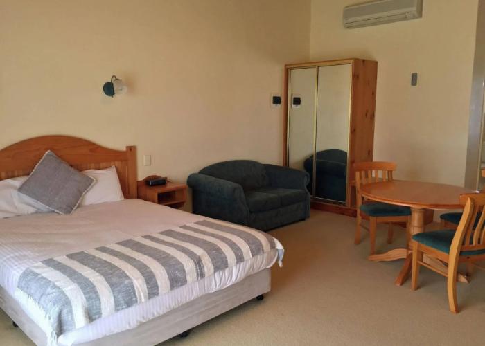 Coonawarra Place Motor Inn