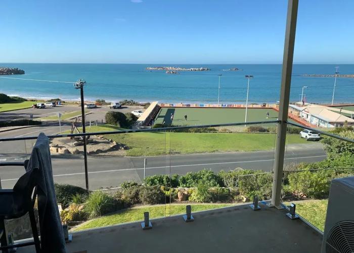 The Dolphins 7 - A View To Remember