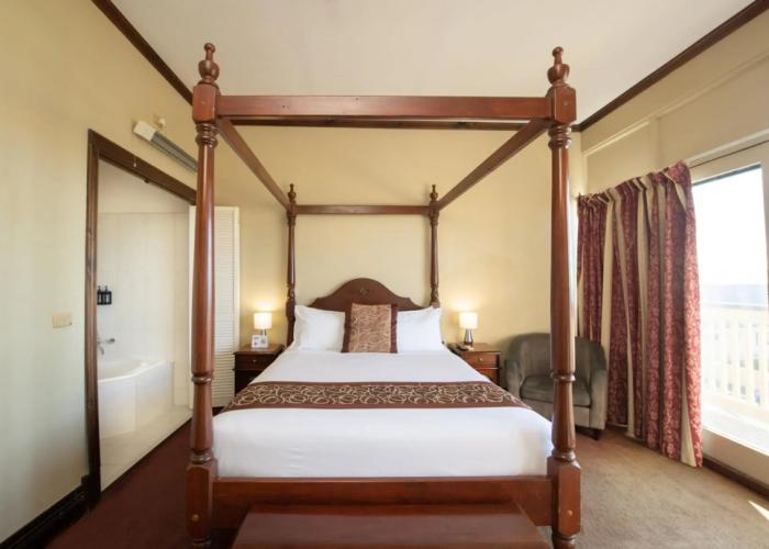 Anchorage Seafront Hotel
