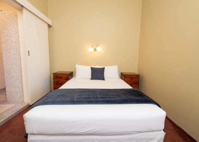Anchorage Seafront Hotel