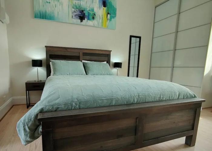 Smugglers Inn Studio Apartments