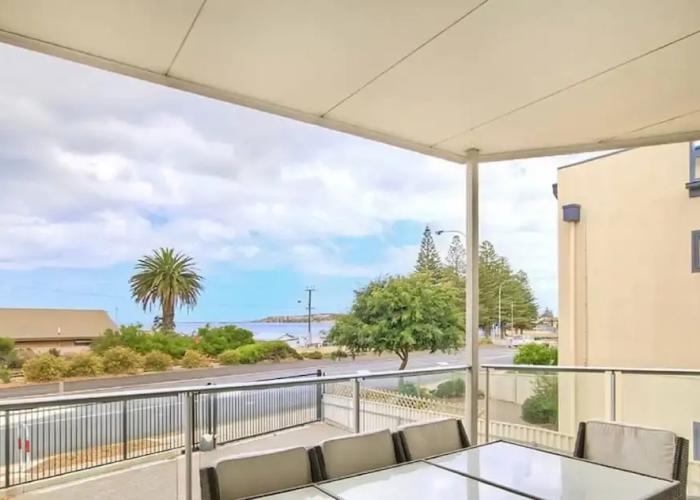 Block Escape - Ocean View Apartment no 1