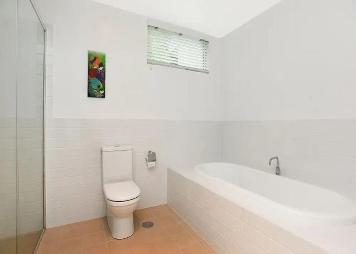 Breeze Beachfront Apartment no 1 - First Floor