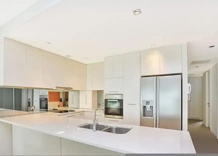 Breeze Beachfront Apartment no 1 - First Floor