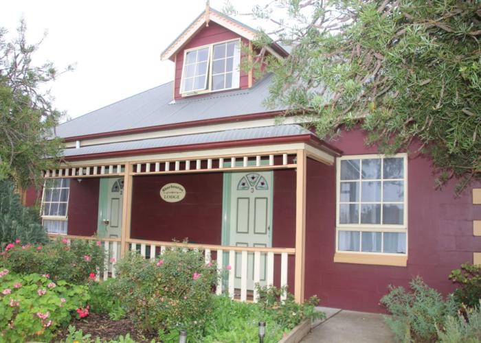 Swansea Cottages & Lodge Suites