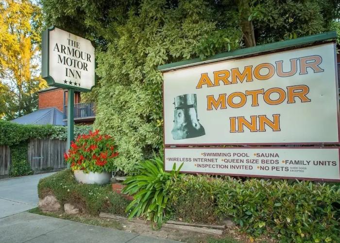 Armour Motor Inn