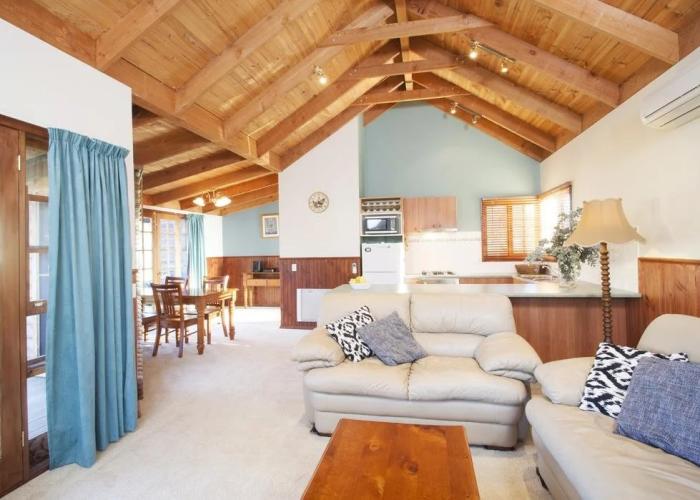 Beechworth Cedar Cottages