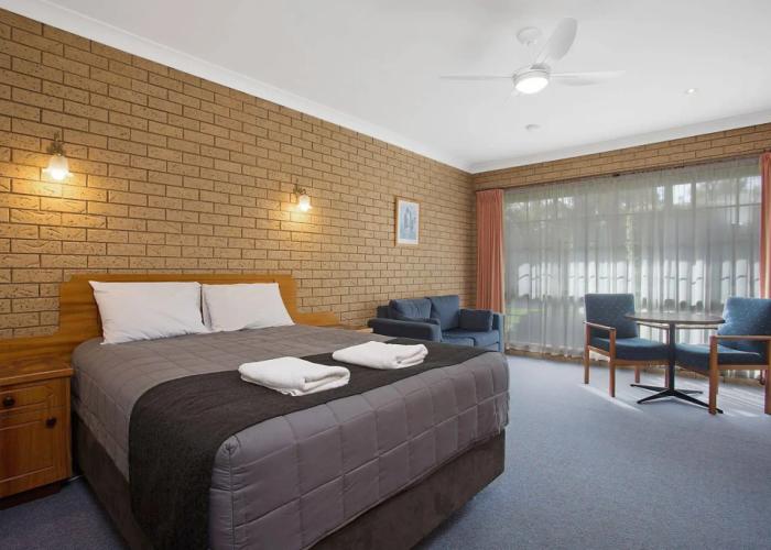 Manifold Motor Inn