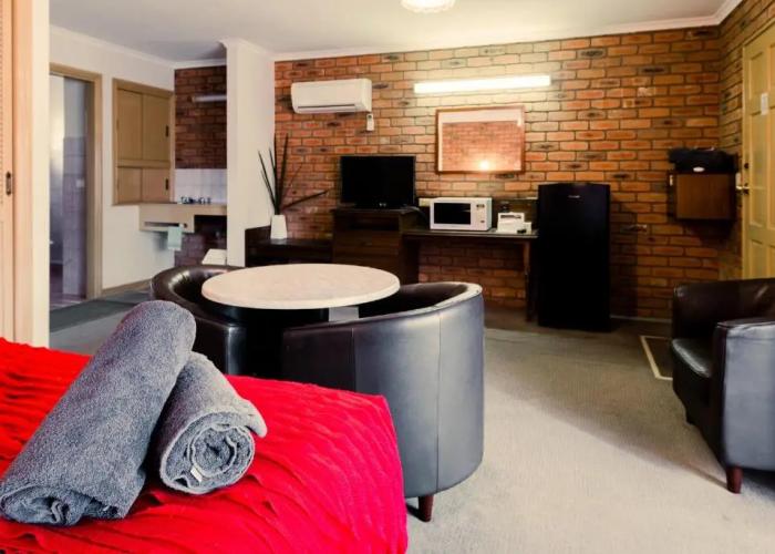 Castlemaine Colonial Motel and Apartments
