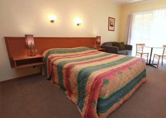 Mansfield Valley Motor Inn
