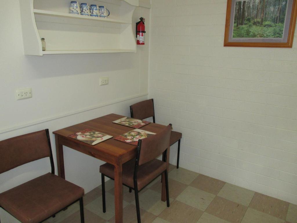 Alpine Riverside Cottages