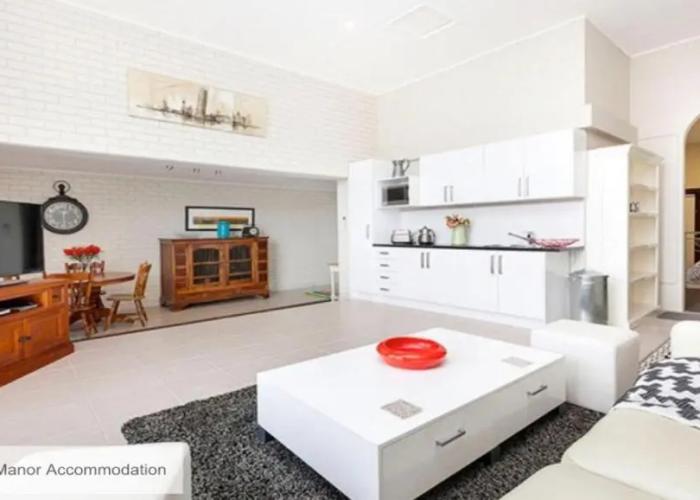 Fairway Manor Accommodation