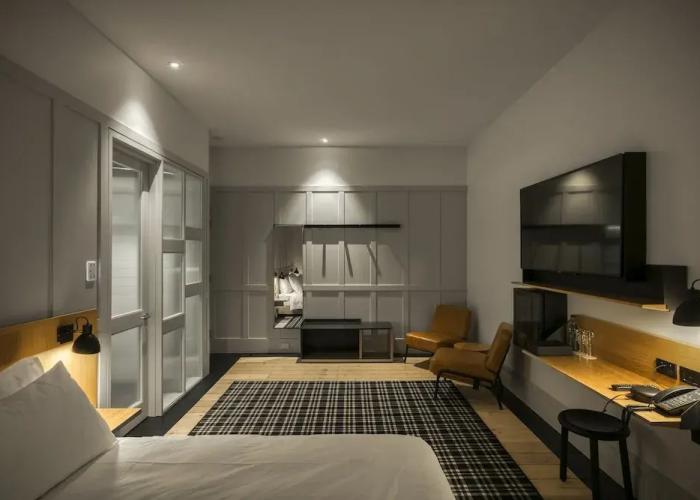 Farmers Home Hotel