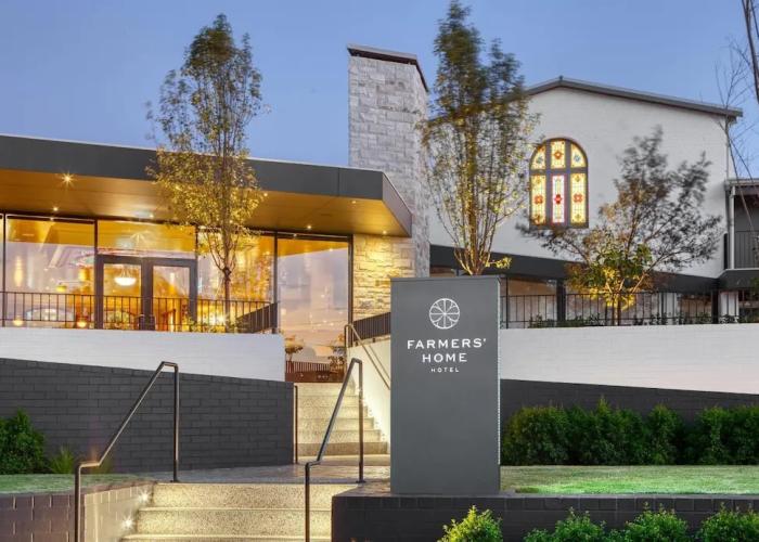 Farmers Home Hotel