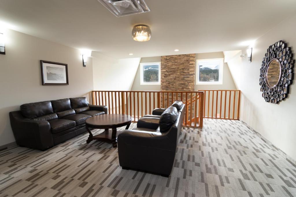 The Kanata by BCMInns Blairmore