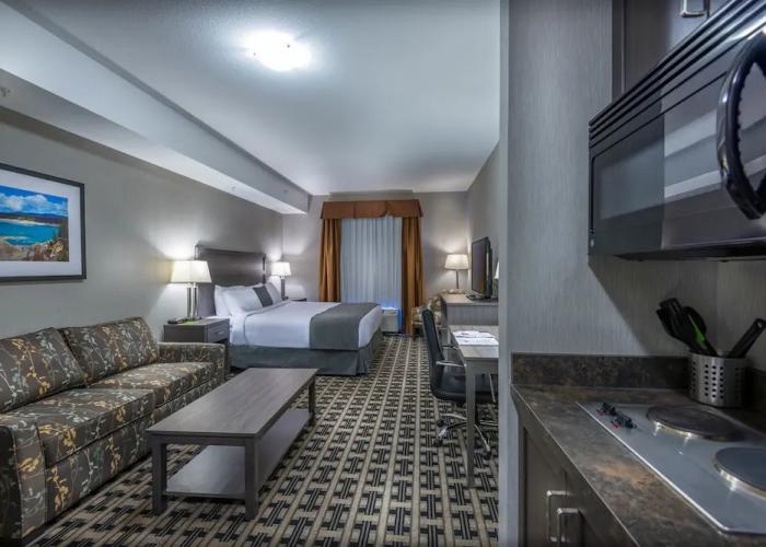 Timber Ridge Inn and Suites