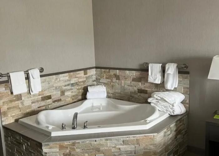 Timber Ridge Inn and Suites