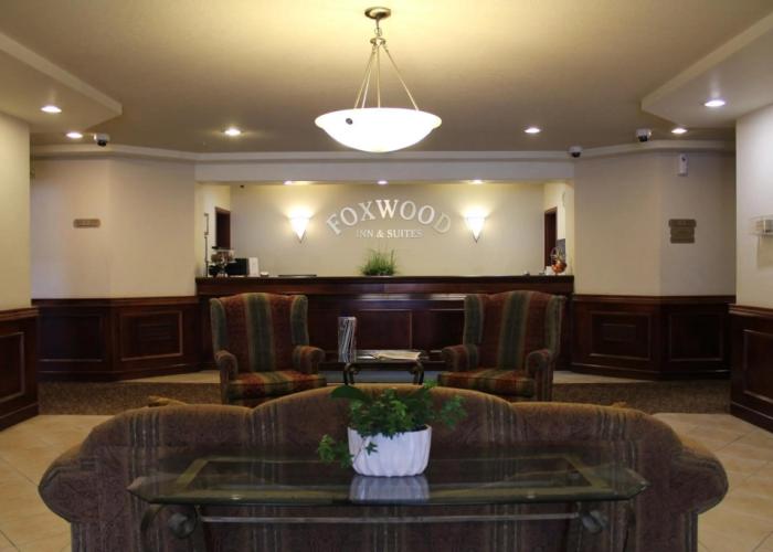 Foxwood Inn & Suites