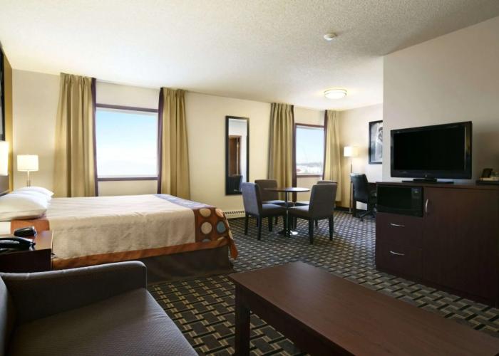 Super 8 by Wyndham Fox Creek