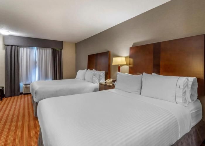 Devonian Hotel & Suites