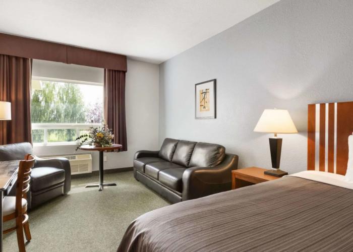 High Prairie Inn