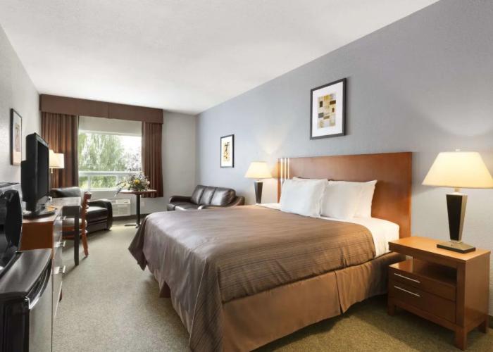 High Prairie Inn