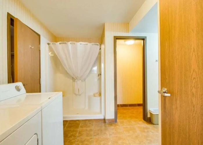 Peavine Inn And Suites High Prairie
