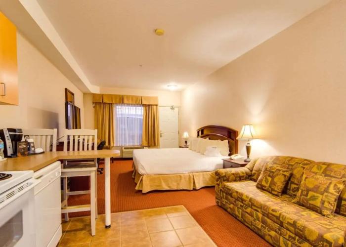 Peavine Inn And Suites High Prairie