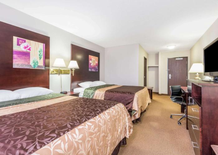 Super 8 by Wyndham Innisfail