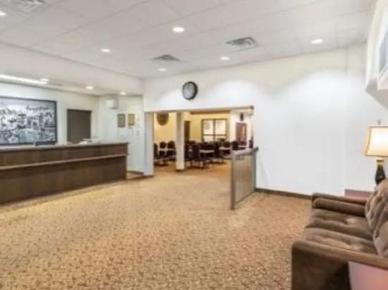 Super 8 by Wyndham Innisfail