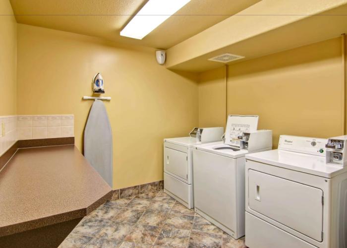 Ramada by Wyndham Ponoka