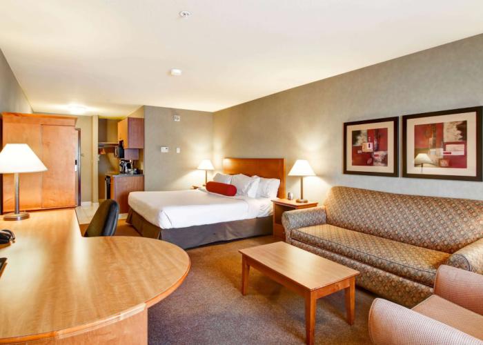 Ramada by Wyndham Ponoka