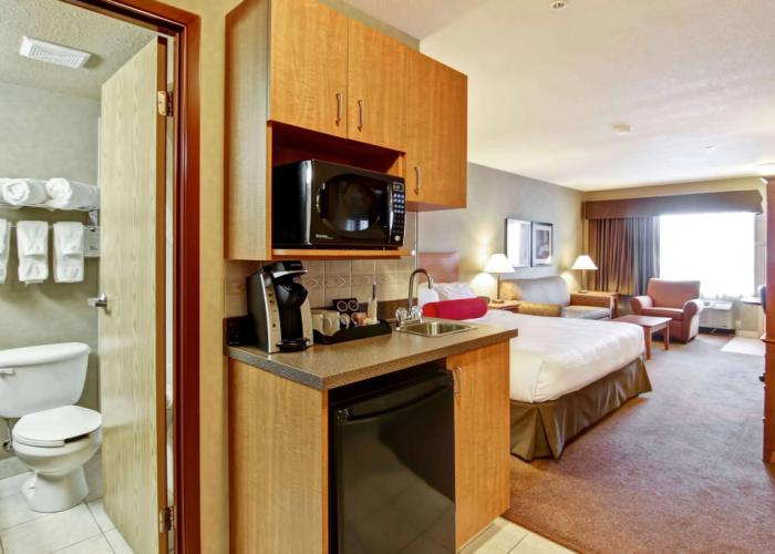 Ramada by Wyndham Ponoka