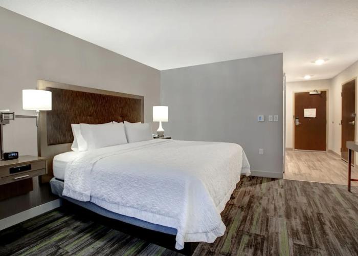 Ramada by Wyndham St. Paul AB